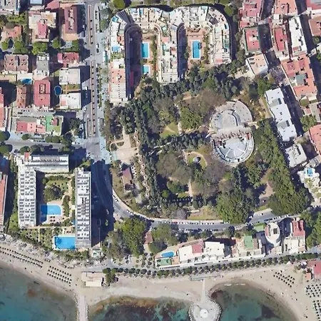Апартаменты Centro Con Parking